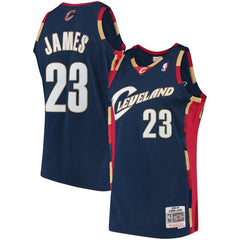 LeBron James Cleveland Cavaliers Mitchell &amp; Ness 2008-09 Hardwood Classics Swingman Jersey - Navy 2019