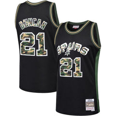 Tim Duncan San Antonio Spurs Mitchell &amp; Ness Straight Fire Camo Swingman Jersey – Black 2019